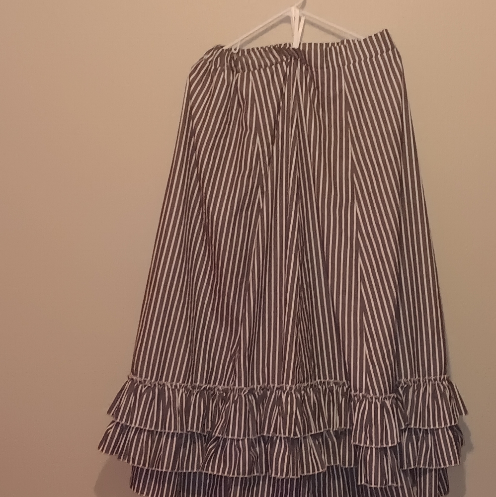 Belle Paque vintage skirt stripped